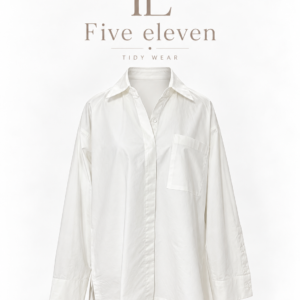 Buttoned sleeves